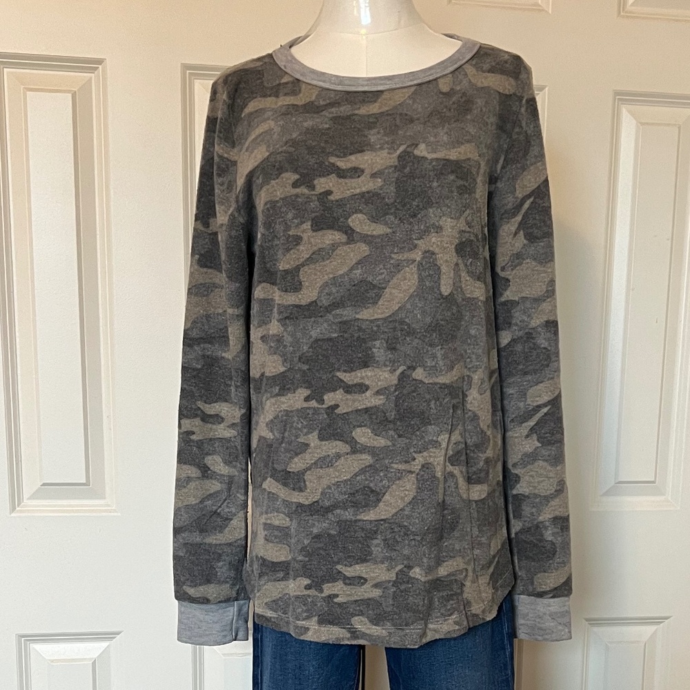 Staccato Camo Sweater